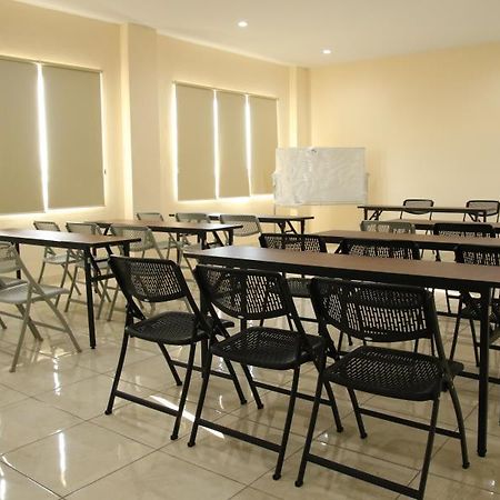 Daya Hotel Μακασάρ Εξωτερικό φωτογραφία