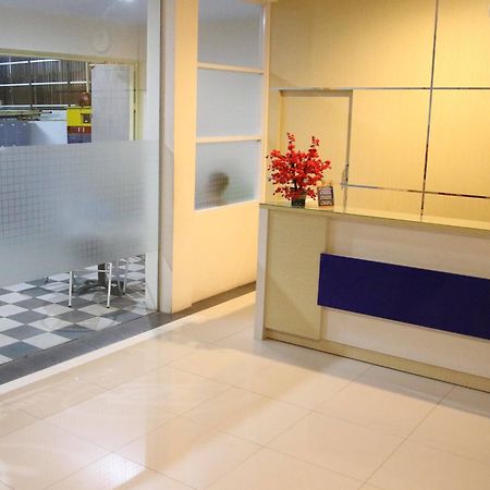 Daya Hotel Μακασάρ Εξωτερικό φωτογραφία